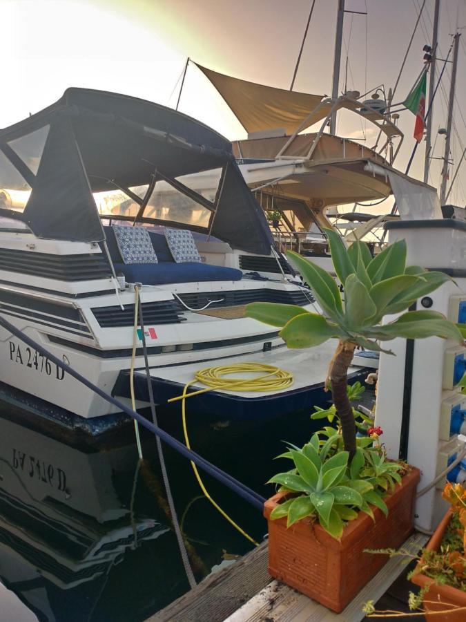 Hotel Desire Charming House Boat Palermo Exterior foto